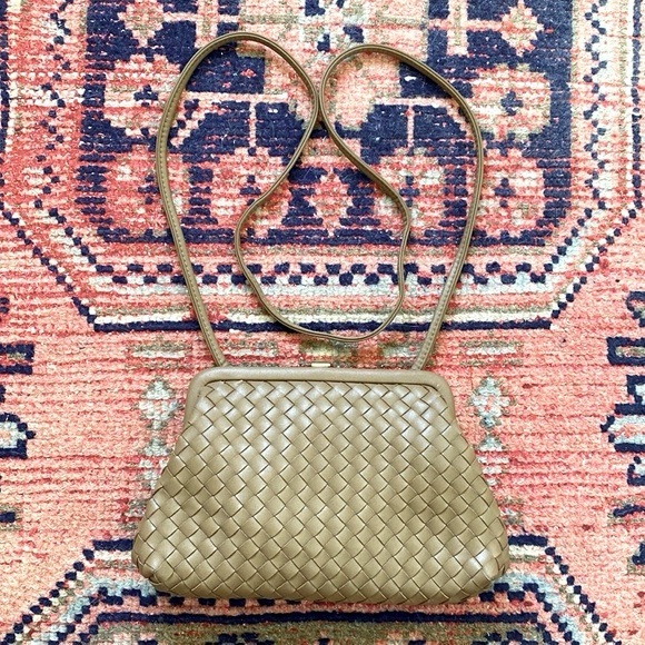Taupe Woven Vegan Leather Crossbody Handbag - Picture 2 of 7